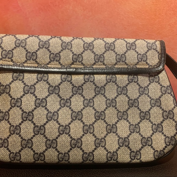 Vintage Gucci cross body bag - Picture 6 of 13